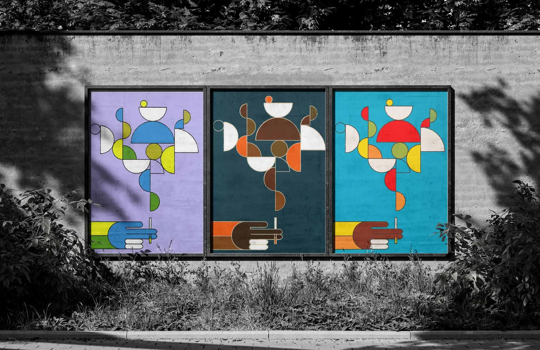Trois affiches sérigraphiées « Cig » aux couleurs différentes, accrochées sur un mur gris.